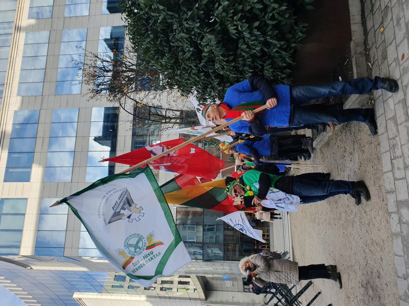 Protestas Briuselyje sutelkė penkių valstybių ūkininkus